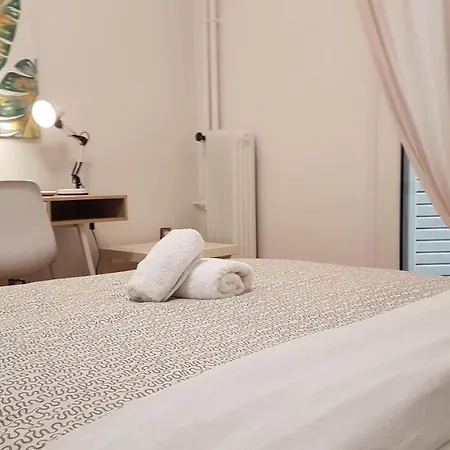 Apartamento Teal - Center, 4 Bd, 2 Bath *