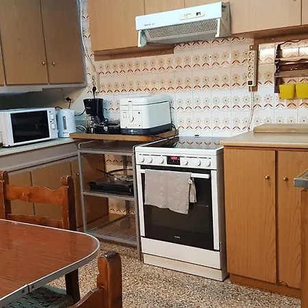 Apartamento Teal - Center, 4 Bd, 2 Bath